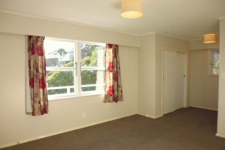 Photo of property in 84 Tarawera Road, Johnsonville, Wellington, 6037