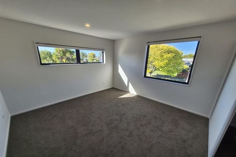 Photo of property in 233 Geraldine Street, Edgeware, Christchurch, 8013