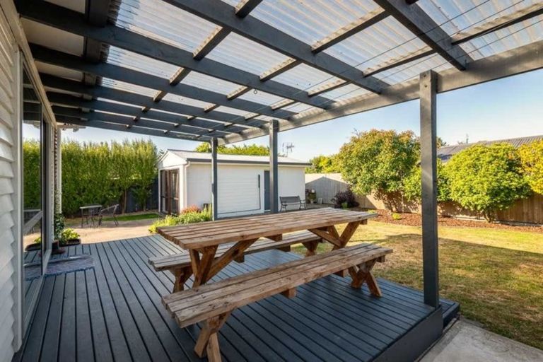 Photo of property in 42 Croziers Road, St Albans, Christchurch, 8052