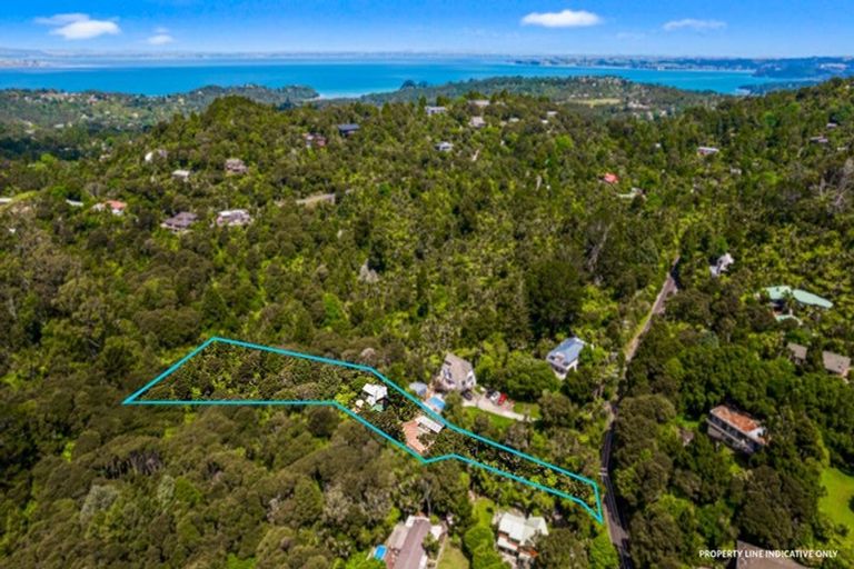 Photo of property in 214 Shaw Road, Oratia, Auckland, 0604