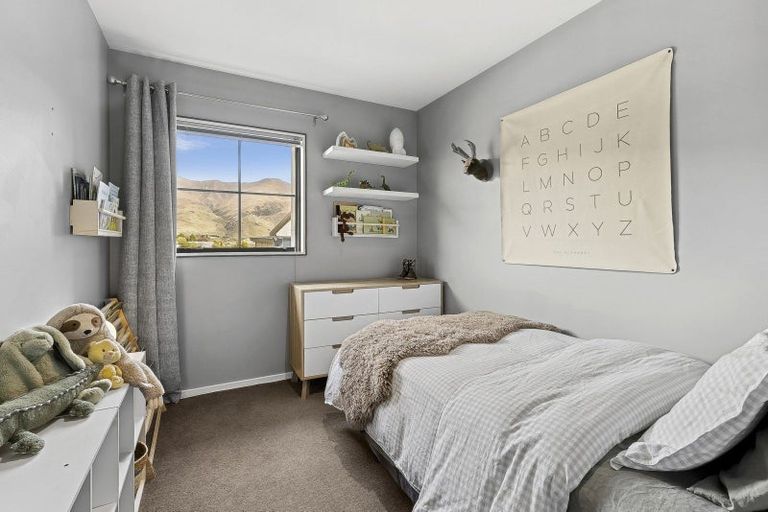 Photo of property in 13 Trevathan Lane, Wanaka, 9305