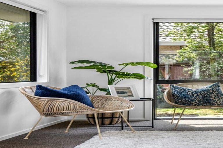 Photo of property in 75b Vivian Street, Burwood, Christchurch, 8083