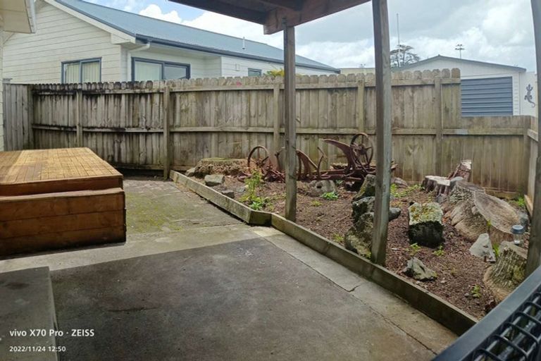 Photo of property in 108 Cascades Road, Pakuranga Heights, Auckland, 2010