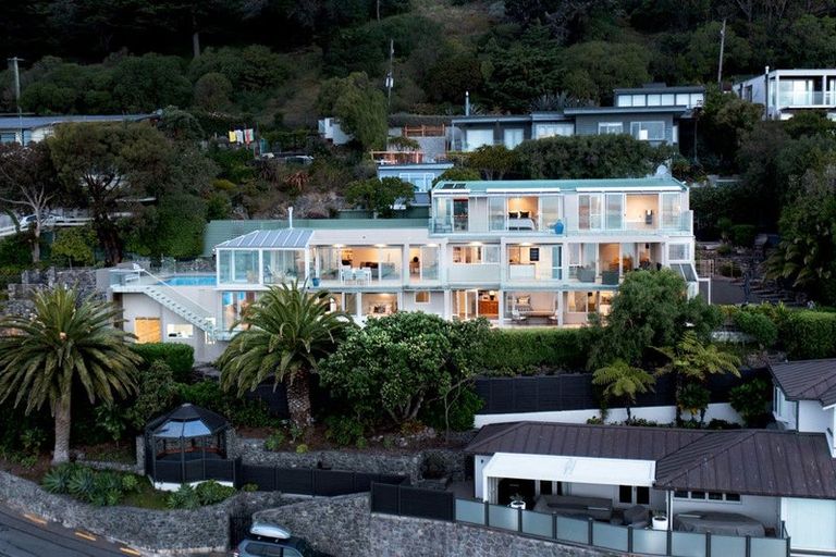 Photo of property in 18 Whitewash Head Road, Scarborough, Christchurch, 8081