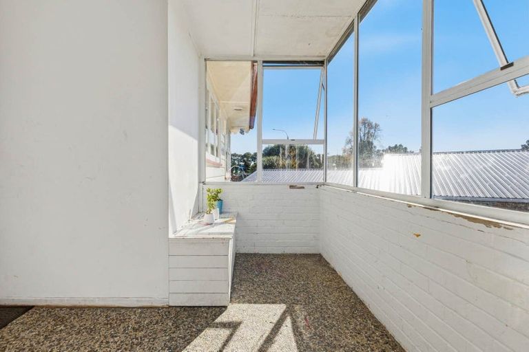 Photo of property in 330 Great South Road, Opaheke, Papakura, 2113