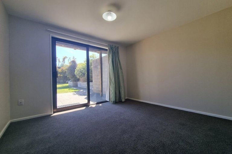 Photo of property in 443 Marine Parade, South New Brighton, Christchurch, 8062