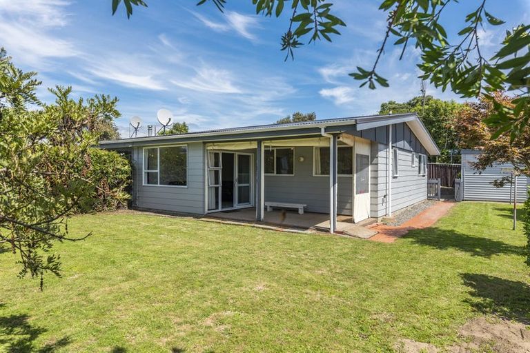 Photo of property in 77b Eatwell Avenue, Paraparaumu Beach, Paraparaumu, 5032