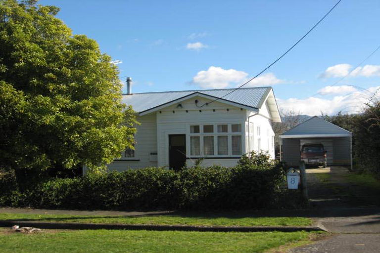 Photo of property in 8 Taylor Street, Carterton, 5713