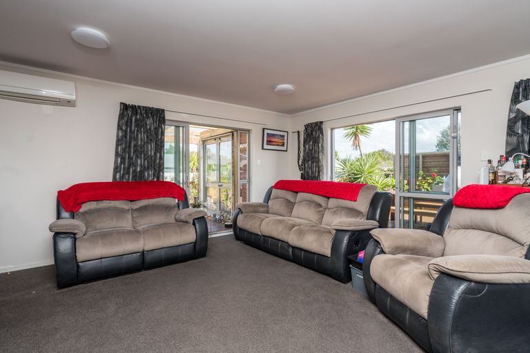 Photo of property in 2 Herons Lane, Mangawhai, 0505