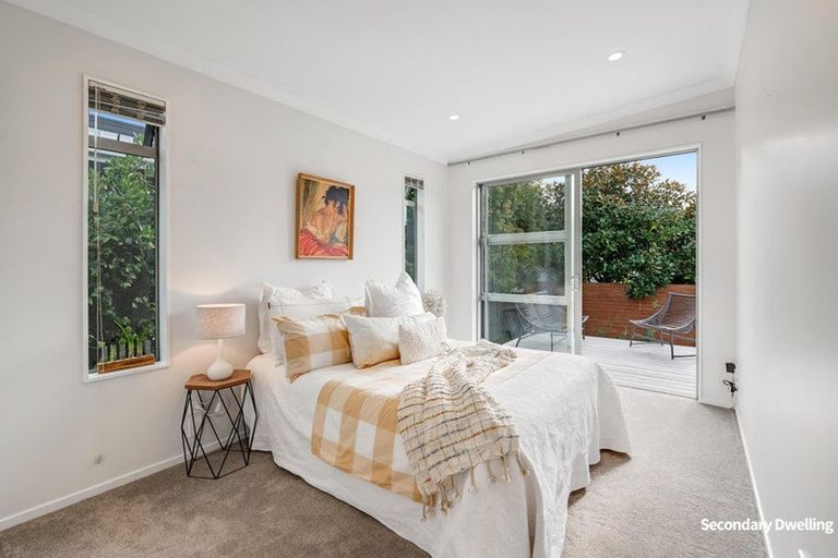 Photo of property in 113 Aberley Road, Schnapper Rock, Auckland, 0632