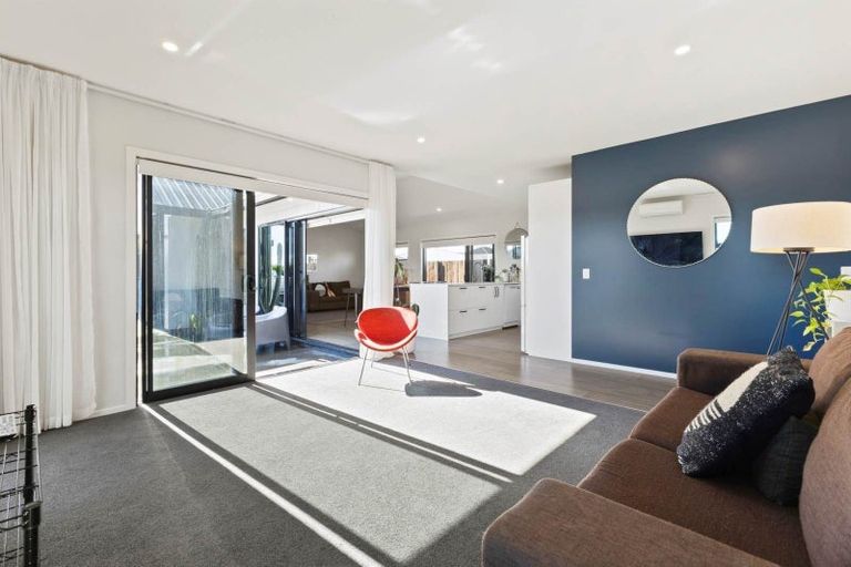 Photo of property in 13 Wheriko Avenue, Glenbrook, Waiuku, 2681