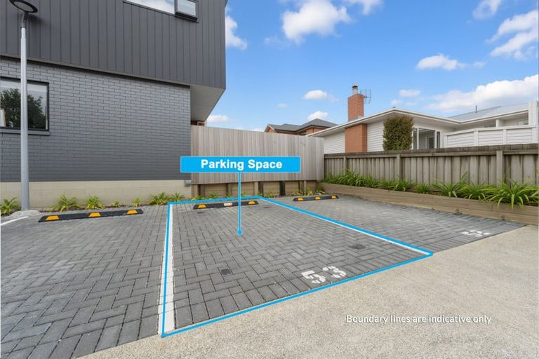 Photo of property in 2/35 Renata Crescent, Te Atatu Peninsula, Auckland, 0610
