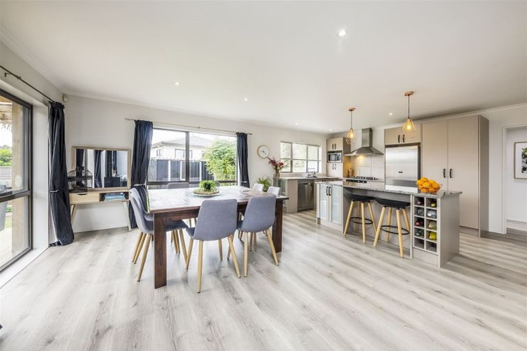 Photo of property in 11 Phoenicia Court, The Gardens, Auckland, 2105