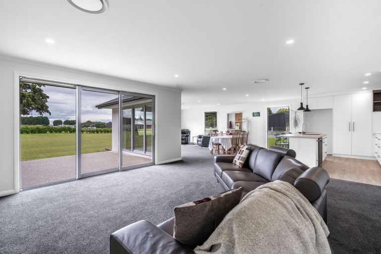 Photo of property in 92 Blairlogie Close, Otatara, Invercargill, 9879