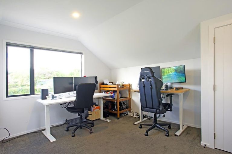 Photo of property in 36 Kurth Crescent, Silverstream, Upper Hutt, 5019