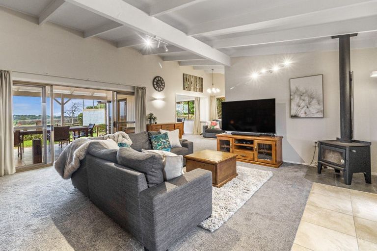 Photo of property in 464 Bald Hill Road, Waiuku, 2681