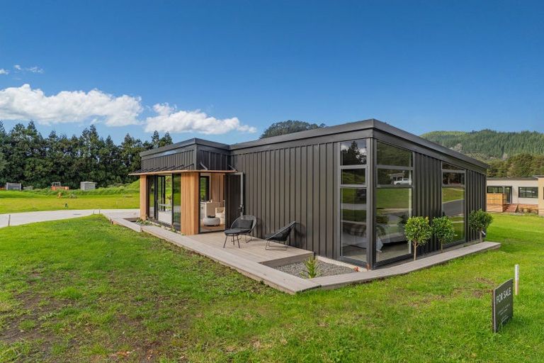 Photo of property in 11 Pinnacles Lane, Pauanui, 3579