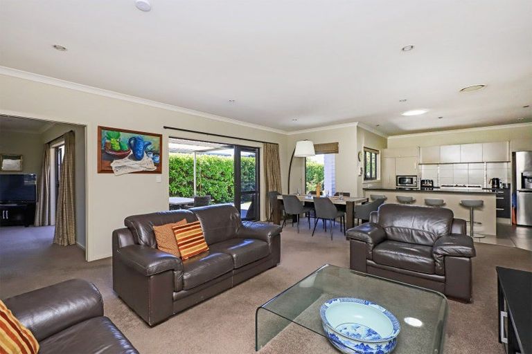 Photo of property in 6 Lardon Place, Frimley, Hastings, 4120