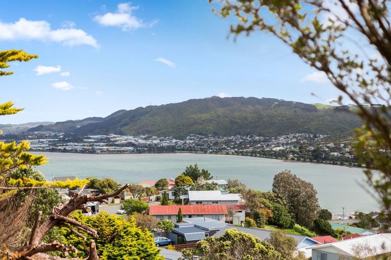 Photo of property in 23 Inlet View, Titahi Bay, Porirua, 5022