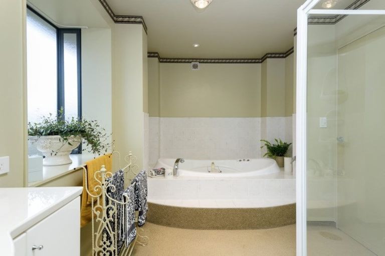 Photo of property in 98 Maxwells Road, Otumoetai, Tauranga, 3110