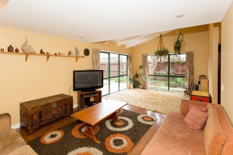 Photo of property in 3 Chilton Drive, Mairehau, Christchurch, 8052