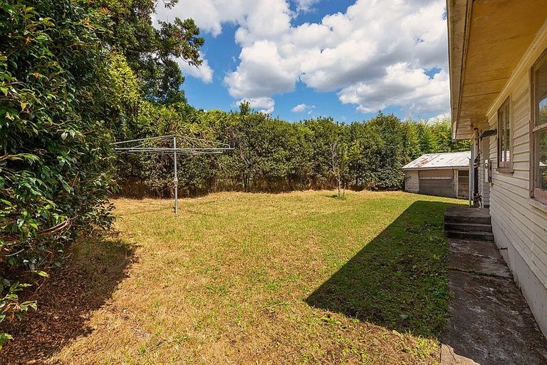 Photo of property in 54 St Leonards Road, Kelston, Auckland, 0602