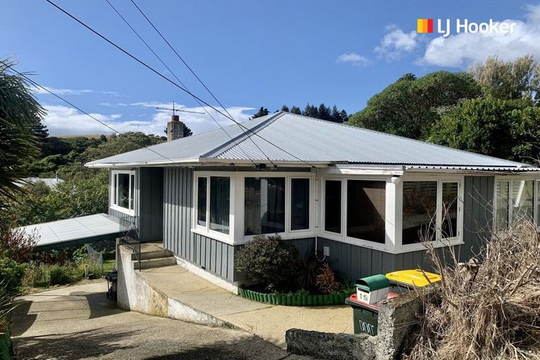 Photo of property in 15 Porterfield Street, Macandrew Bay, Dunedin, 9014