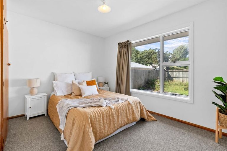 Photo of property in 65 Woodbury Street, Russley, Christchurch, 8042