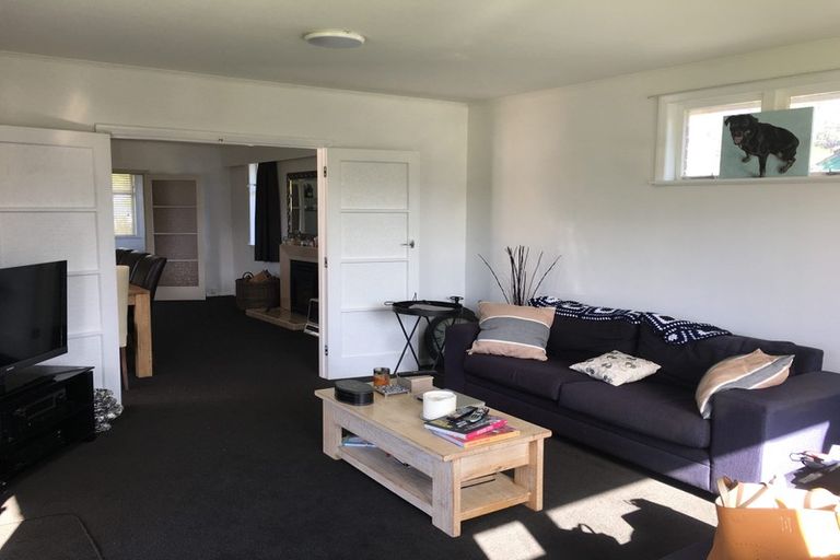 Photo of property in 41 Dowling Grove, Silverstream, Upper Hutt, 5019