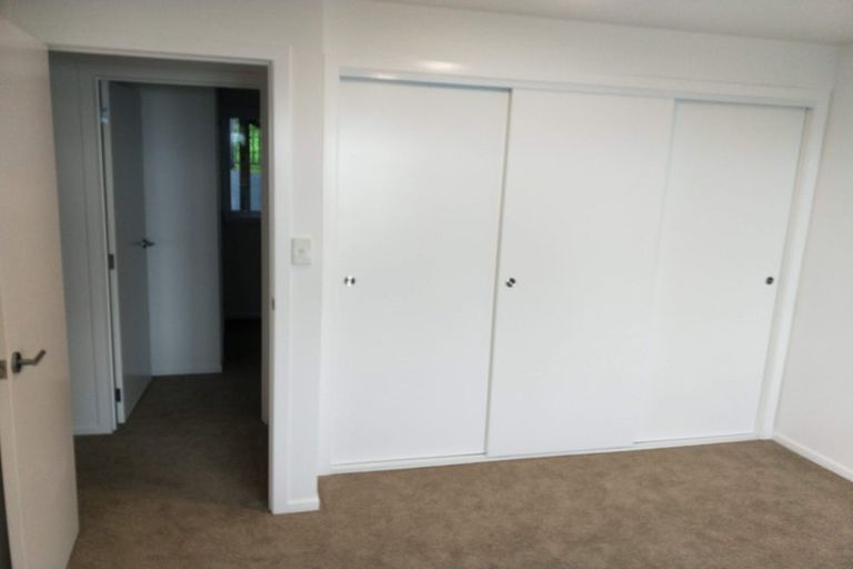 Photo of property in 32a Wade River Road, Stanmore Bay, Whangaparaoa, 0932