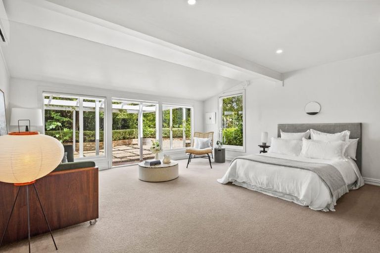 Photo of property in 49b Roland Road, Greenhithe, Auckland, 0632