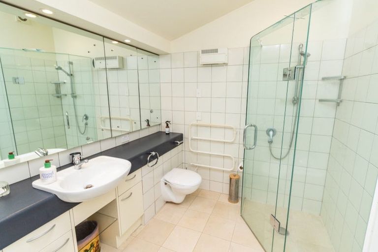 Photo of property in 9/9 Wilkinson Street, Oriental Bay, Wellington, 6011