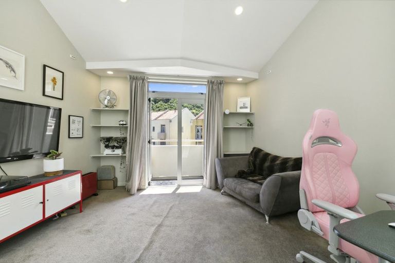 Photo of property in Marrakech Cafe, 71/305 Evans Bay Parade, Hataitai, Wellington, 6021