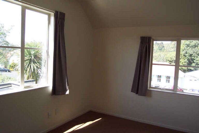 Photo of property in 2/3 Kent Road, Manurewa, Auckland, 2102