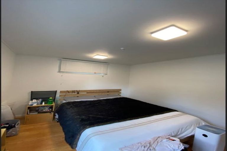 Photo of property in 45a Randwick Road, Northland, Wellington, 6012