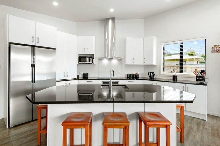 Photo of property in 18c Kairimu Street, Stokes Valley, Lower Hutt, 5019