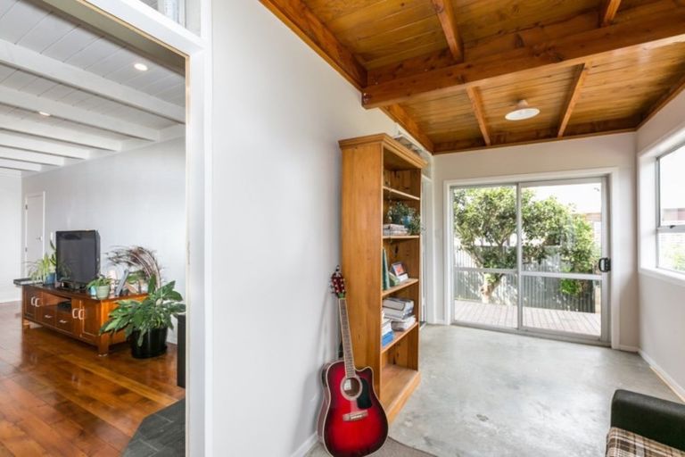 Photo of property in 5 Foster Terrace, Onekawa, Napier, 4110