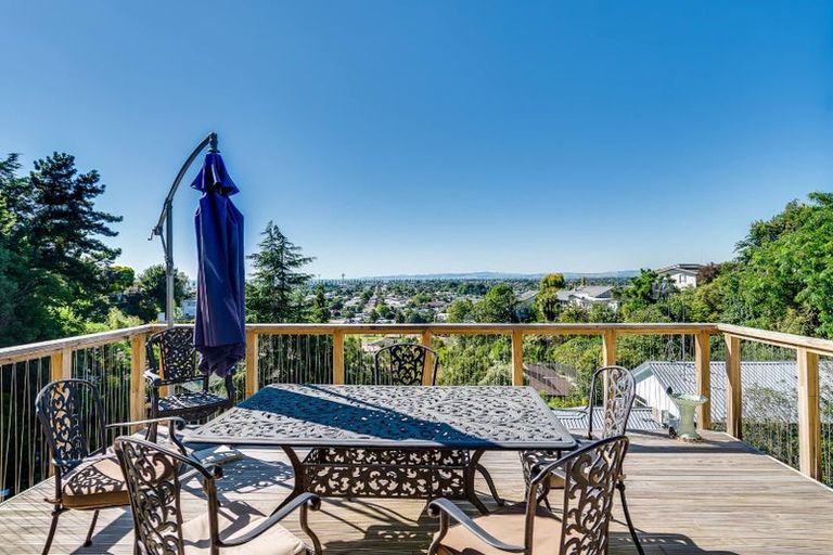 Photo of property in 18 Lucknow Terrace, Hospital Hill, Napier, 4110