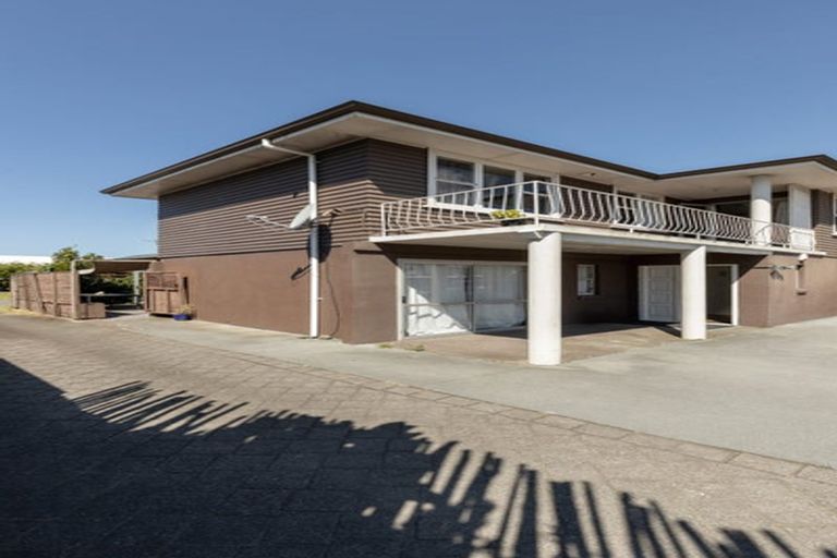 Photo of property in 590 Maunganui Road, Mount Maunganui, 3116