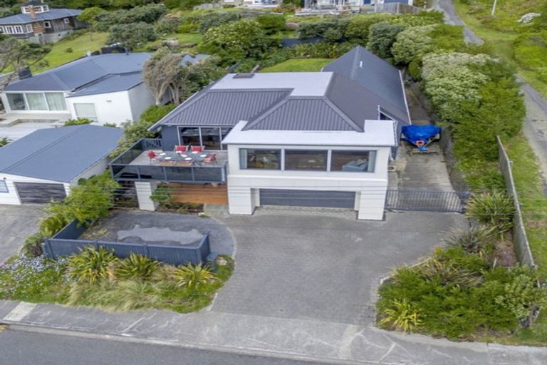 Photo of property in 48 The Parade, Paekakariki, 5034