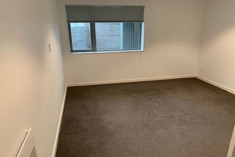 Photo of property in 18 Kellsmere Crescent, Island Bay, Wellington, 6023