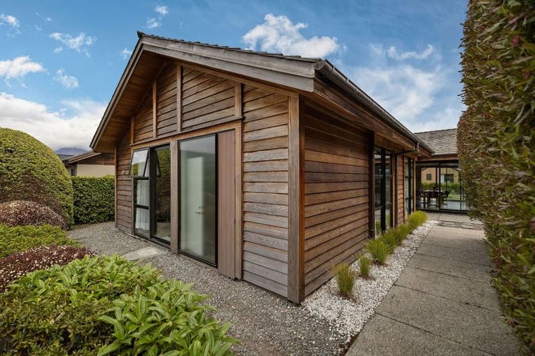 Photo of property in 5 Glengarry Court, Jacks Point, Queenstown, 9371