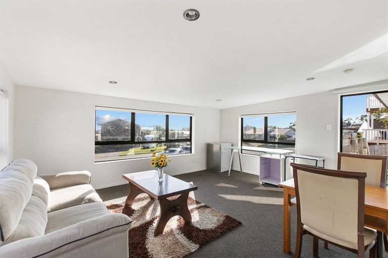 Photo of property in 23 Sheralee Place, Bucklands Beach, Auckland, 2014