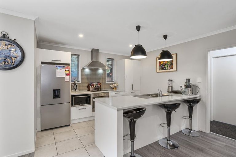 Photo of property in 27 Waterside Drive, Pyes Pa, Tauranga, 3112