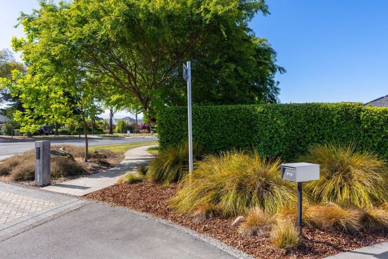 Photo of property in 215 Taylor Pass Road, Witherlea, Blenheim, 7201