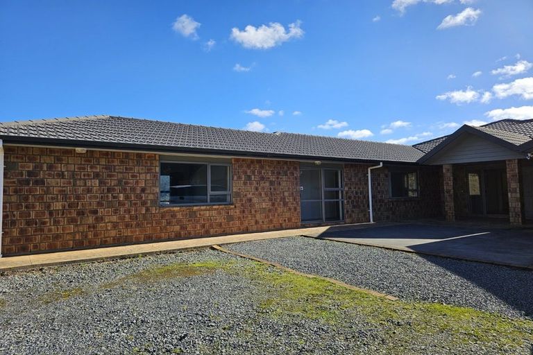 Photo of property in 50 Bing Lucas Drive, Tawa, Wellington, 5028
