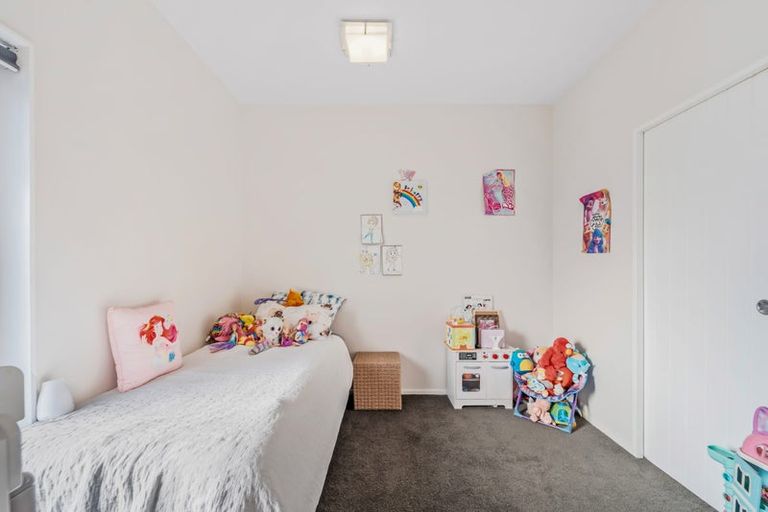 Photo of property in 87 Roberts Road, Matakatia, Whangaparaoa, 0930