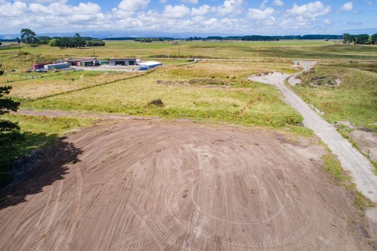 Photo of property in 76 Himatangi Beach Road, Himatangi, Foxton, 4891