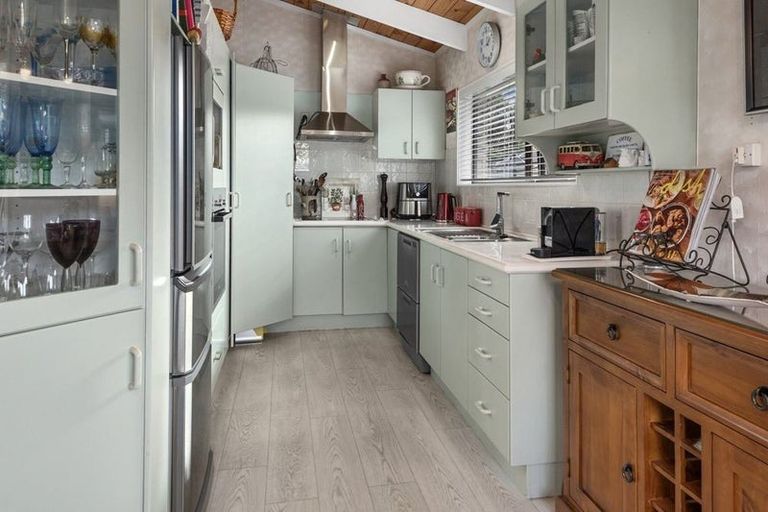 Photo of property in 1 Carr Street, Te Kamo, Whangarei, 0112