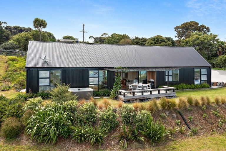 Photo of property in 132 Ti Point Road, Ti Point, Warkworth, 0985